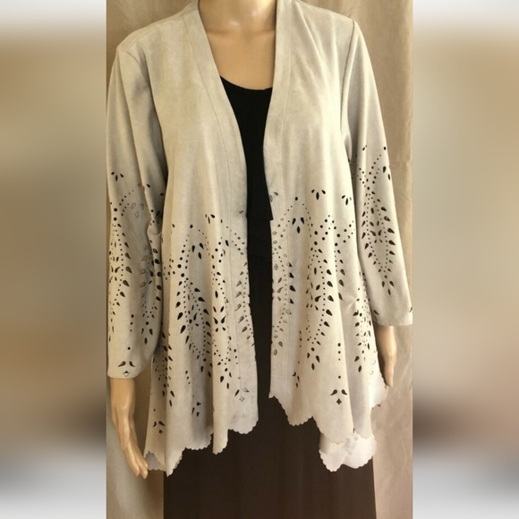 Chico's Sweaters - Chico's Cardigan Top Women’s Large  Cream Laser Cut Stretch Cottagecore EUC.New